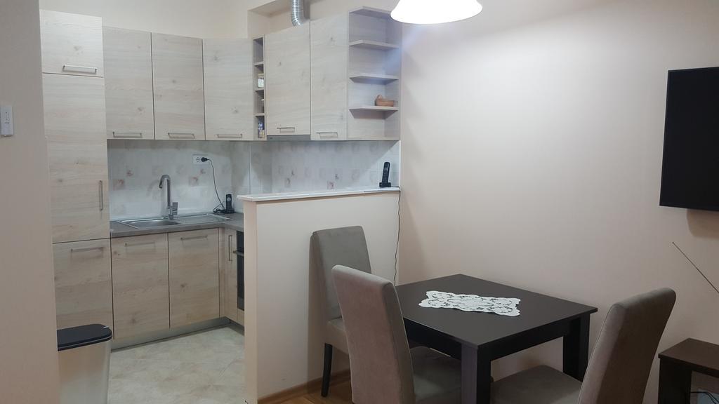 Nikolina Apartments Kotor Luaran gambar